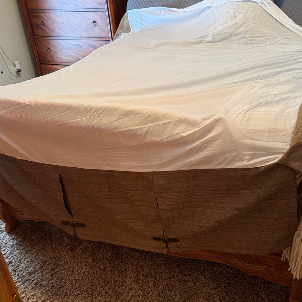 Croscill Estate Oakwood Queen Bedskirt Brown Textured Buckle Detail Tailored